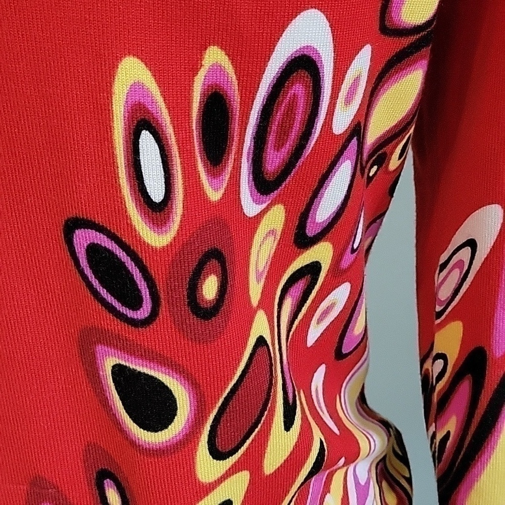 Alison SHERI red 70's psycadelic looking pattern. Size is Small - Picture 4 of 9